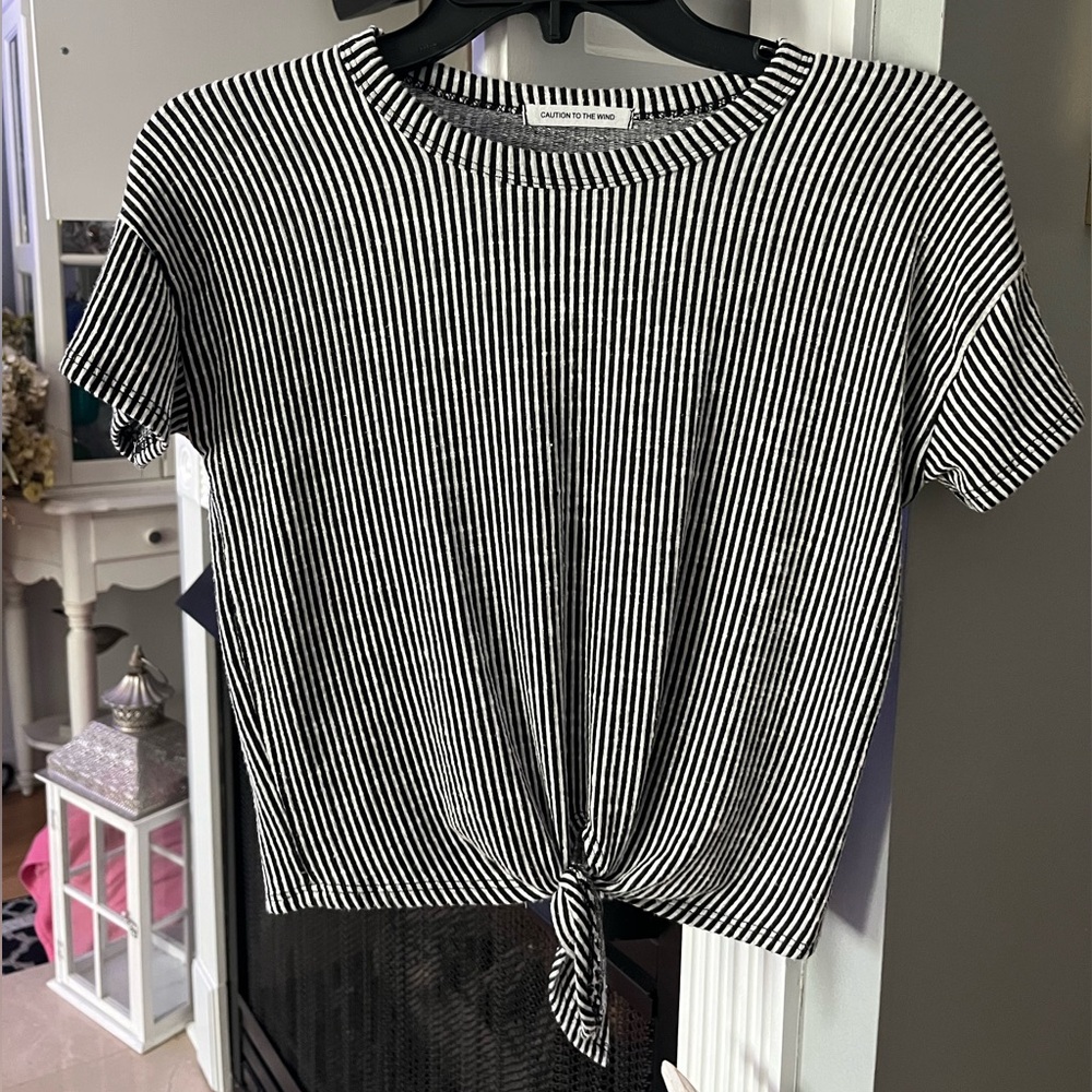 Caution To The Wind Girls Striped Short Sleeve Tie Crop T-Shirt Blouse Top